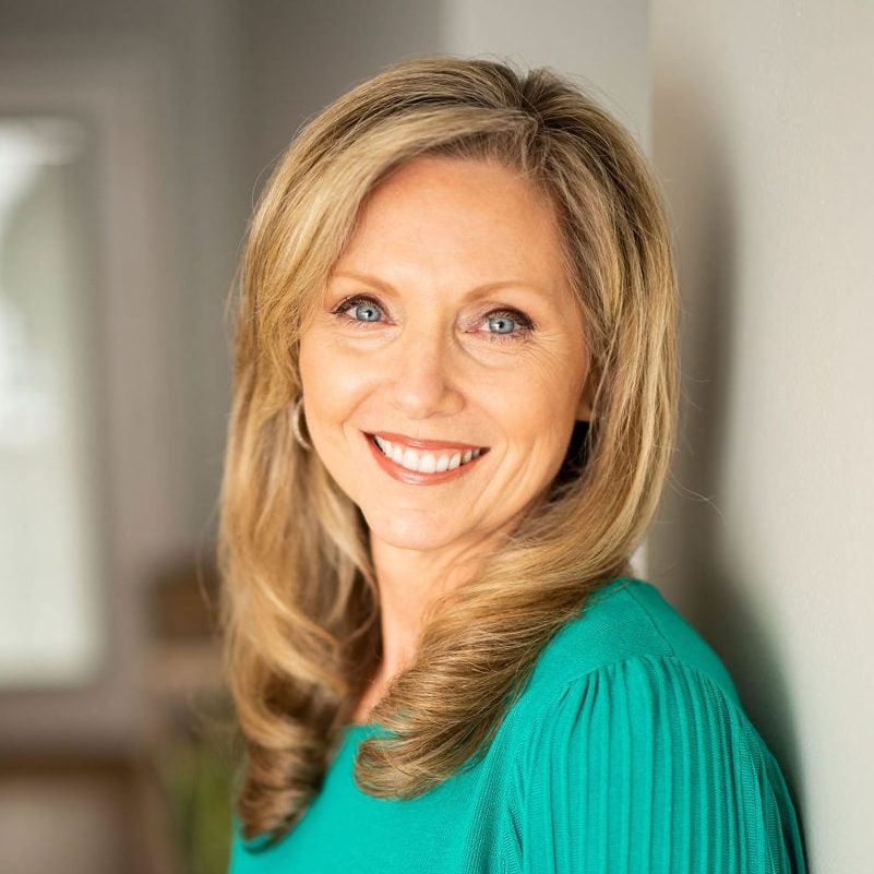 Jeannie Headshot 2021 V1 Jeannie Henderson Business Coach